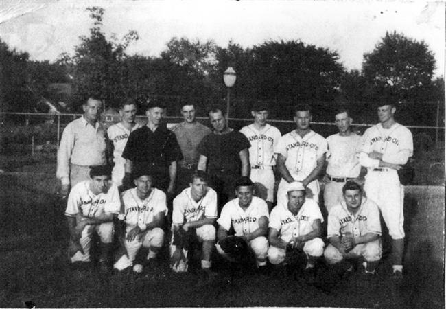 1947 Softball Team Abrahamson-Bannon